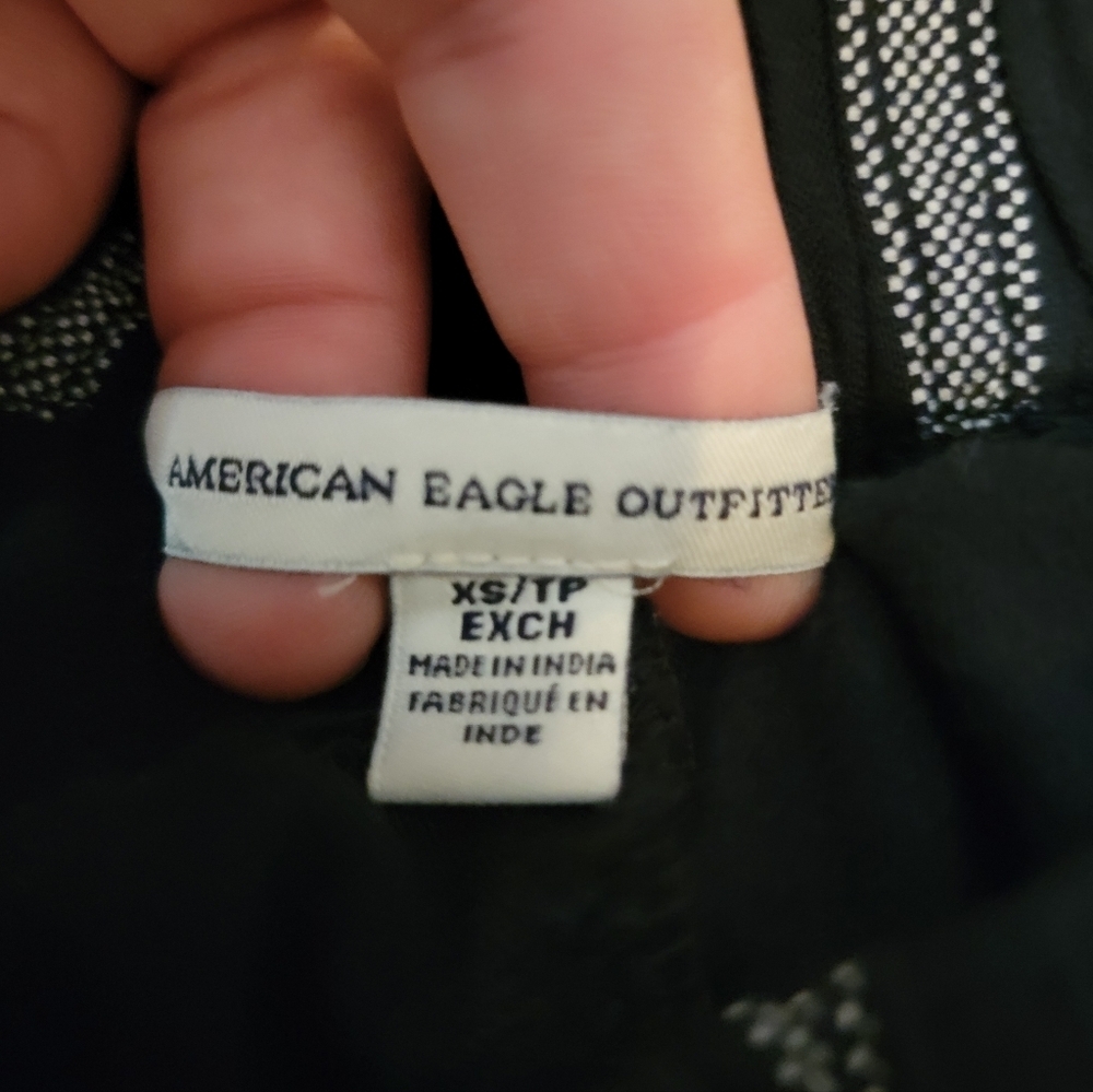 American Eagle Black & Grey Striped Pants - Picture 7 of 7
